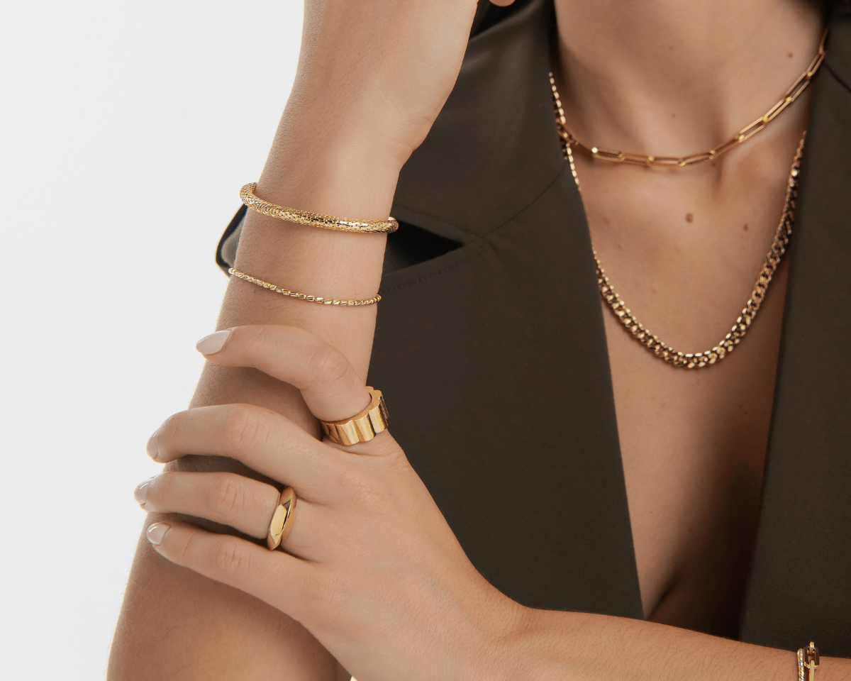 18K Gold vs Gold Plated Jewellery: What Is the Real Difference? - Abra Jewellery