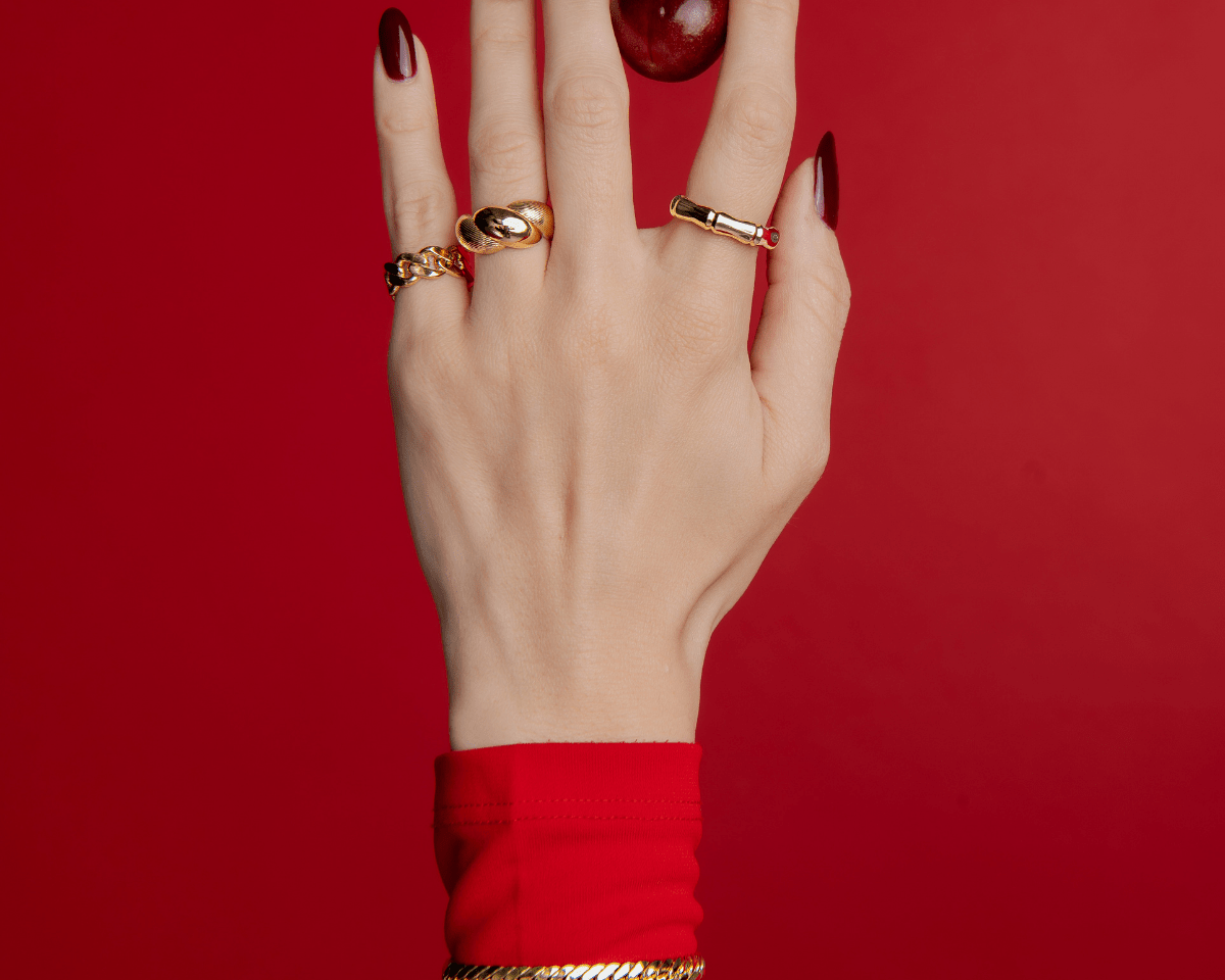 Does Gold Jewellery Hold Value? A Realistic Look at Buying Gold You Can Wear - Abra Jewellery