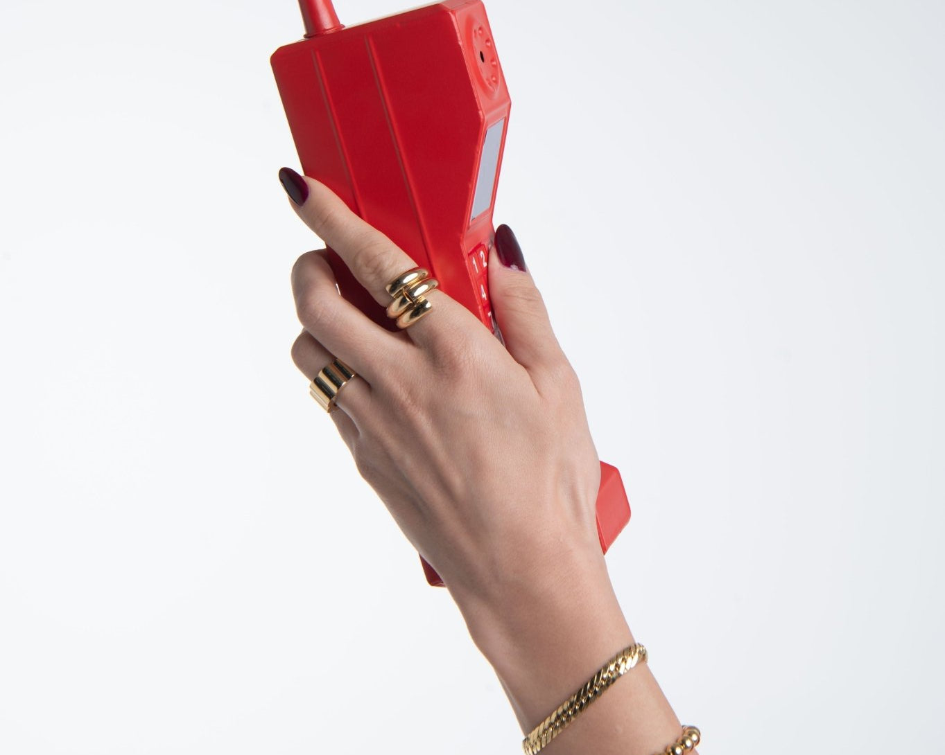 Is It Safe To Buy Gold Jewellery Online? What You Should Know Before You Order - Abra Jewellery